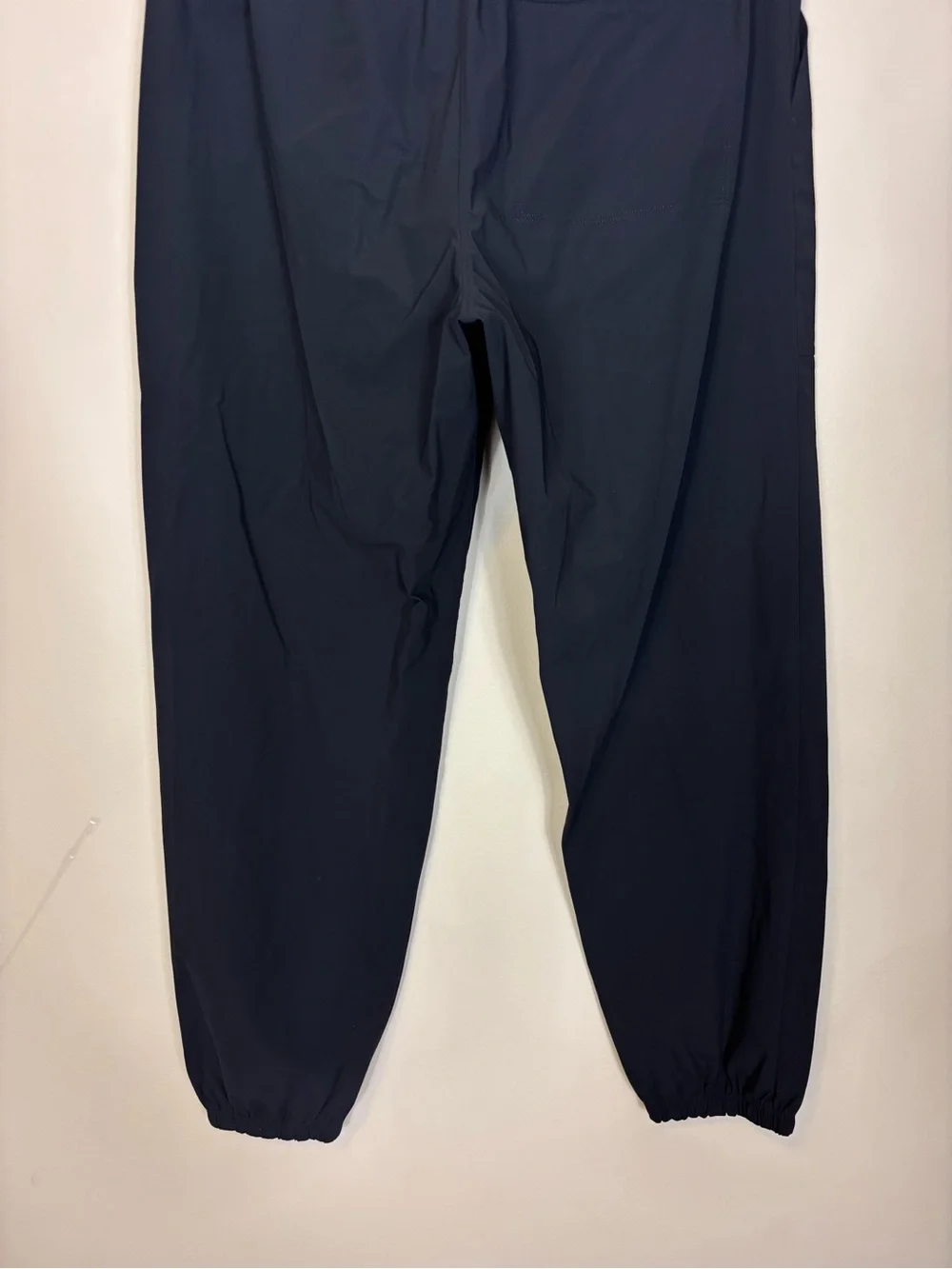 Vuori Men’s Black Jogger Track Pants Small